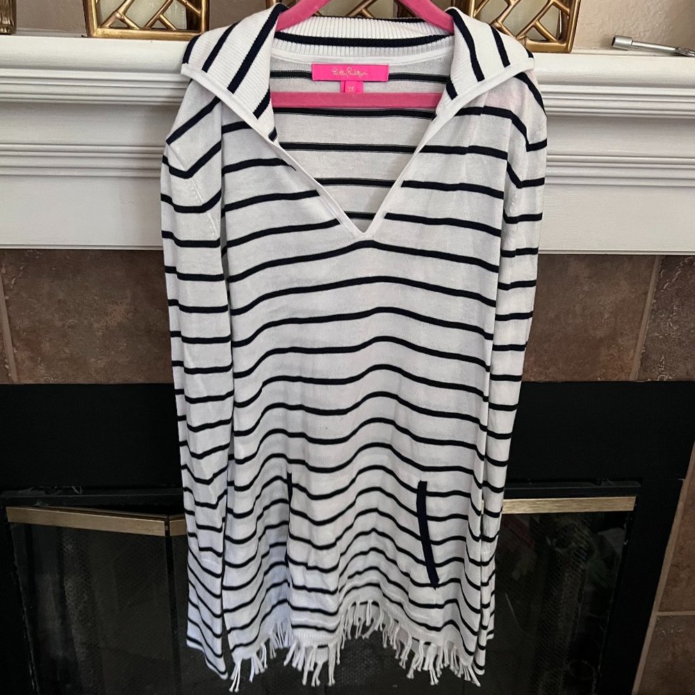 XS Lilly Pulitzer Navy and White Striped Sweater